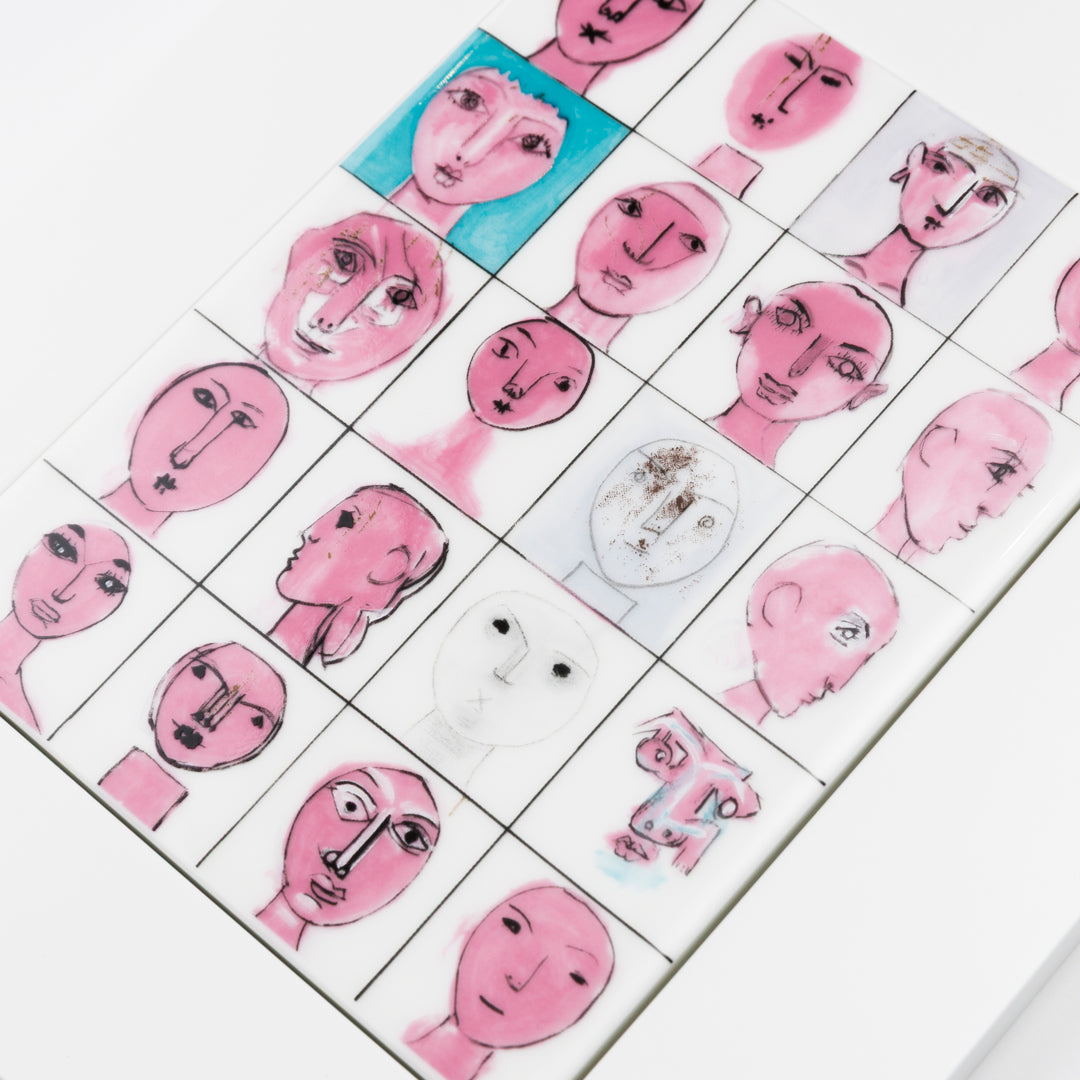 bone china plaque 20Faces