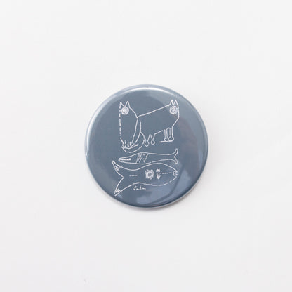 Tin badge large (2 cats and 2 fish)